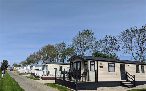Private long term rental of a 3 bedroom 8 berth static caravan on Dovercourt holiday park. . Static caravans to rent long term north yorkshire